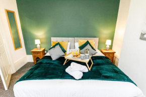 Barnes Cottage - Spacious 3Bed Near Stadium & City